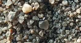 Пясъчни зрънца под лупа