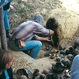 От пещите изваждат керамика, изготвена по праисторически методи