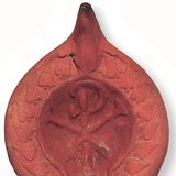 Христос - монограма върху свещник