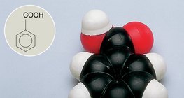 Триизмерно представяне на молекулата на бензоената киселина