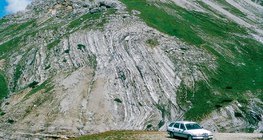 Геоложко нагъване