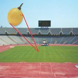 Размерът на атомното ядро, сравнен с този на атома