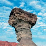 Скалисти образувания в пустинята