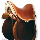 Díszes, 10. századi magyar nyereg (rekonstrukció)