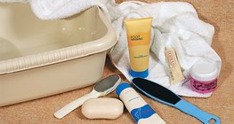 Козметични средства за отсраняване на задебеления рогов слой.