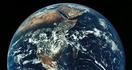 Земята, нашият дом