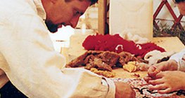 Съвременни майстори, практикуващи стари занаяти: изработване на филц