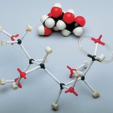 Варианти на триизмерно представяне на молекулата на глюкоза с отворена верига