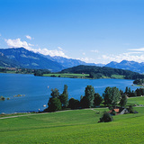 Планинско езеро