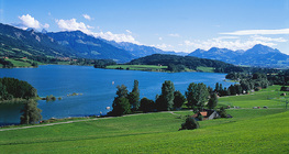 Планинско езеро