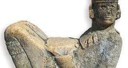 Статуя на маите (Chichén Itzá)