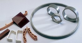 Предмети, изработени от твърд поливинилхлорид (PVC)