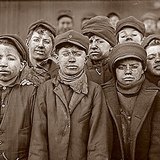 Деца, работещи в мина