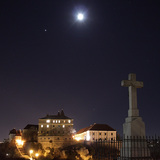 Юпитер и Луната, подредени в права линия