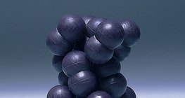 Подреждане на молекулите в кристал на йод