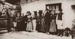 Бела Барток събира народни песни с фонограф в Трансилвания