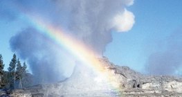 Гейзер в Национален парк "Йелоустоун"