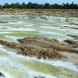 Соли, образувани от изпаряване на временни езера с морска вода