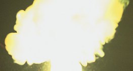 Реакция между цинк и сяра на прах (екзотермичен процес)