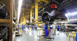 Автомобилен завод