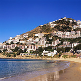 Плажът Канелес в Коста Брава