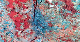 Спътникова снимка на Будапеща и околностите й