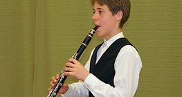 Правилно държане на кларинет