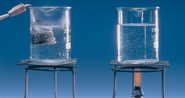 Загубата на топлина е по-малка при потопяем нагревател, отколкото при открит огън