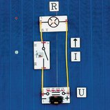 Проста електрическа верига с обозначения и характерни количества