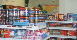 Разнообразие от продукти в хранителен магазин