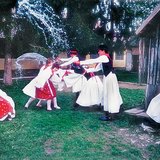 Великденско поливане (Унгарска народна традиция)