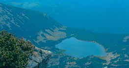 Планинско езеро в Карпатите