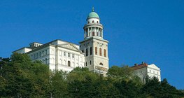 Абатство Панонхалма