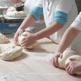 Месене на тесто за хляб