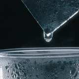 Кондензация на водната пара върху студена повърхност